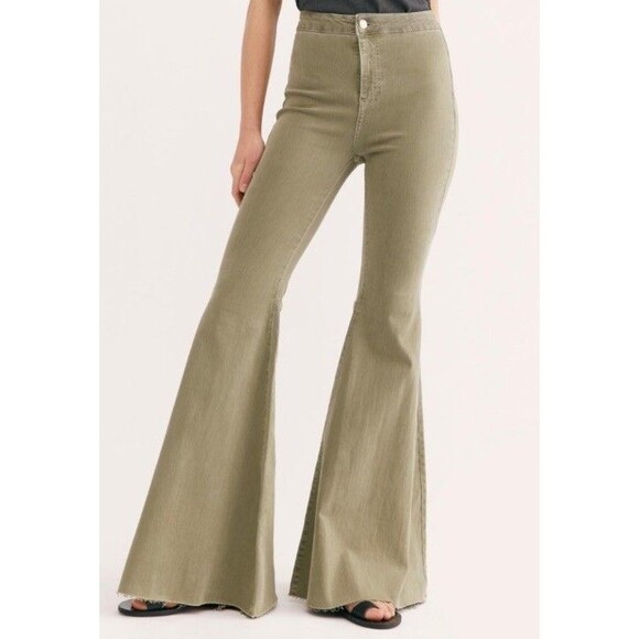 Free People Flared Jeans Just Float On Green Pants Bell Bottoms Women’s 30 *NOTE - Picture 1 of 15